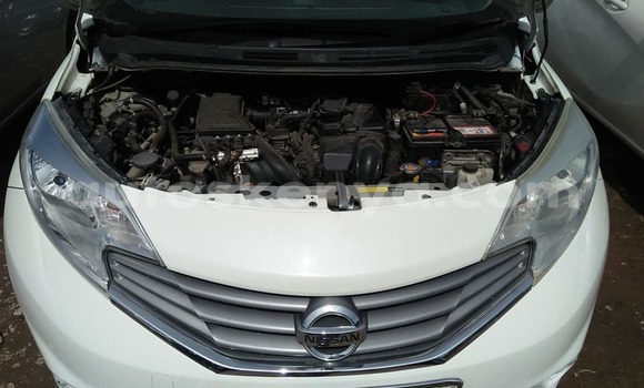 Buy Used Nissan Note White Car in Nairobi in Nairobi Buy Used Nissan Note White Car in Nairobi in Nairobi