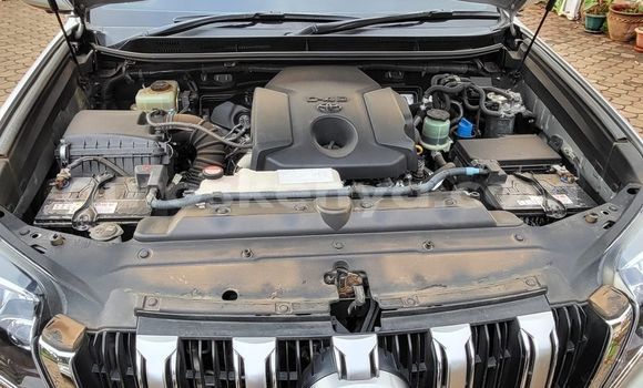 Buy Used Toyota Land Cruiser Prado Silver Car in Nairobi in Nairobi Buy Used Toyota Land Cruiser Prado Silver Car in Nairobi in Nairobi
