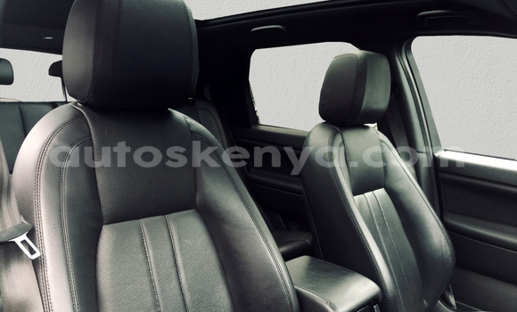 Nunua Ilio tumika Land Rover Discovery Sport Nyeusi Gari ndani ya Nairobi nchini Nairobi Nunua Ilio tumika Land Rover Discovery Sport Nyeusi Gari ndani ya Nairobi nchini Nairobi