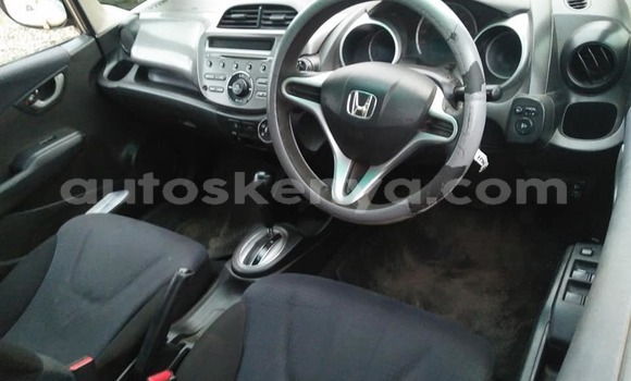 Buy Used Honda Fit Beige Car in Nairobi in Nairobi Buy Used Honda Fit Beige Car in Nairobi in Nairobi