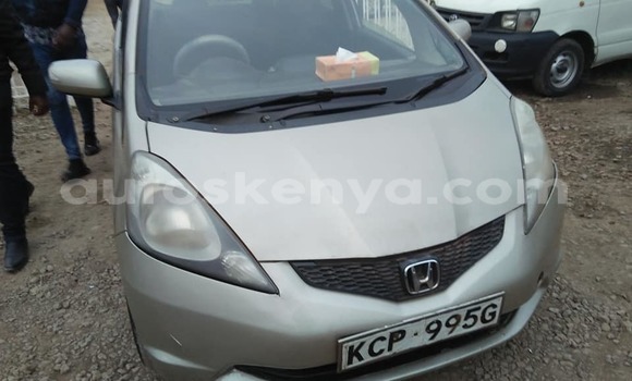 Buy Used Honda Fit Beige Car in Nairobi in Nairobi Buy Used Honda Fit Beige Car in Nairobi in Nairobi