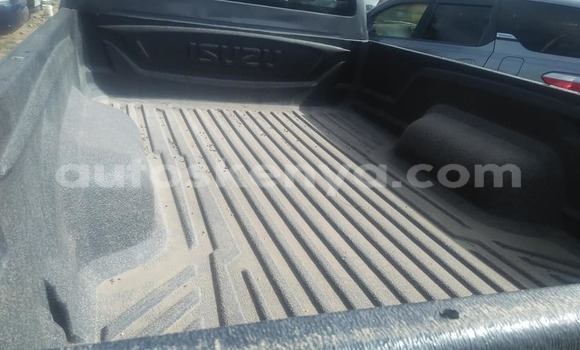 Buy Used Isuzu D–MAX Black Car in Nairobi in Nairobi Buy Used Isuzu D–MAX Black Car in Nairobi in Nairobi