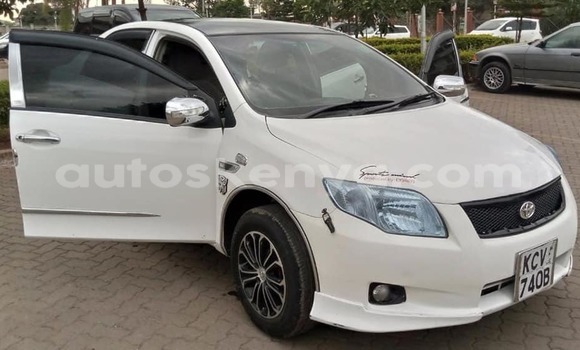 Nunua Ilio tumika Toyota Axio Nyeupe Gari ndani ya Nairobi nchini Nairobi