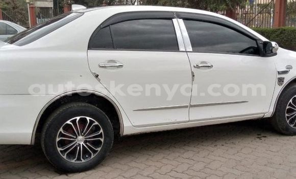 Oofamaa Toyota Axio White Makiinaa iti Nairobi keessatti Nairobi keessatti Oofamaa Toyota Axio White Makiinaa iti Nairobi keessatti Nairobi keessatti