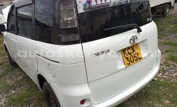 Oofamaa Toyota Sienta White Makiinaa iti Nairobi keessatti Nairobi keessatti Oofamaa Toyota Sienta White Makiinaa iti Nairobi keessatti Nairobi keessatti