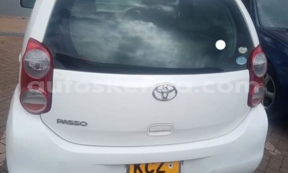 Oofamaa Toyota Passo White Makiinaa iti Nairobi keessatti Nairobi keessatti Oofamaa Toyota Passo White Makiinaa iti Nairobi keessatti Nairobi keessatti