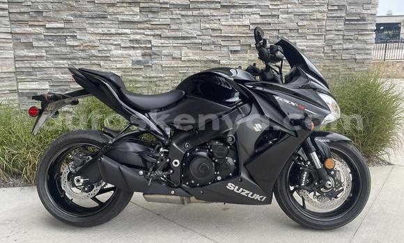 Nunua Ilio tumika Suzuki GSX Nyeusi Bike ndani ya Malindi nchini Pwani