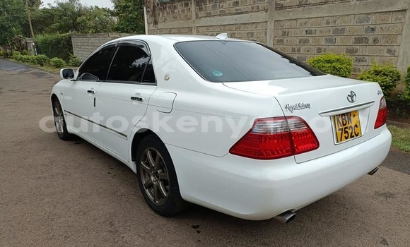 Buy Used Toyota Crown White Car in Nairobi in Nairobi Buy Used Toyota Crown White Car in Nairobi in Nairobi