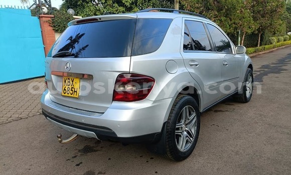 Buy Used Mercedes‒Benz ML–Class Silver Car in Nairobi in Nairobi Buy Used Mercedes‒Benz ML–Class Silver Car in Nairobi in Nairobi
