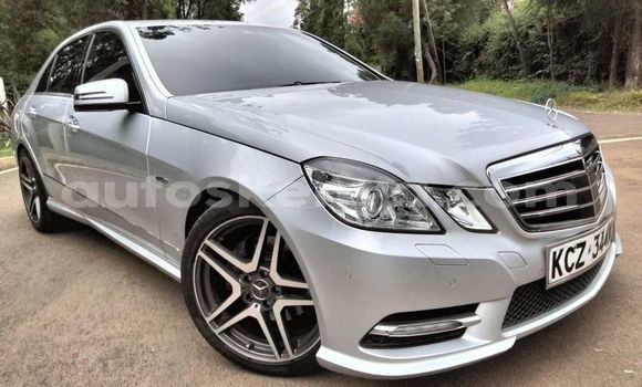 Buy Used Mercedes‒Benz E–Class Silver Car in Nairobi in Nairobi Buy Used Mercedes‒Benz E–Class Silver Car in Nairobi in Nairobi
