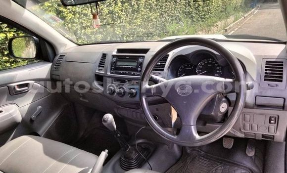 Buy Used Toyota Hilux Beige Car in Nairobi in Nairobi Buy Used Toyota Hilux Beige Car in Nairobi in Nairobi