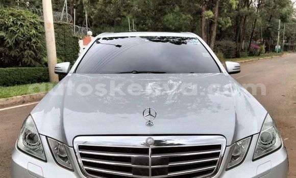 Buy Used Mercedes‒Benz E–Class Silver Car in Nairobi in Nairobi Buy Used Mercedes‒Benz E–Class Silver Car in Nairobi in Nairobi