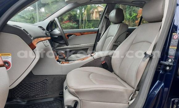 Buy Used Mercedes‒Benz E–Class Blue Car in Nairobi in Nairobi Buy Used Mercedes‒Benz E–Class Blue Car in Nairobi in Nairobi