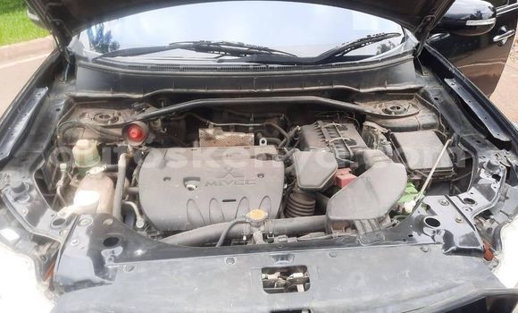 Nunua Ilio tumika Mitsubishi Outlander Nyeusi Gari ndani ya Nairobi nchini Nairobi Nunua Ilio tumika Mitsubishi Outlander Nyeusi Gari ndani ya Nairobi nchini Nairobi