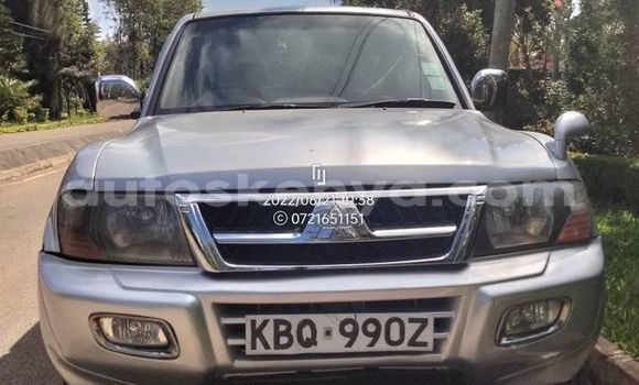 Nunua Ilio tumika Mitsubishi Pajero Fedha Gari ndani ya Nairobi nchini Nairobi