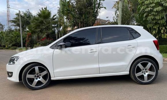 Nunua Ilio tumika Volkswagen Polo Nyeupe Gari ndani ya Nairobi nchini Nairobi