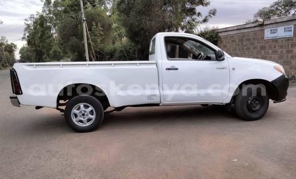 Buy Used Toyota Hilux White Car in Nairobi in Nairobi Buy Used Toyota Hilux White Car in Nairobi in Nairobi