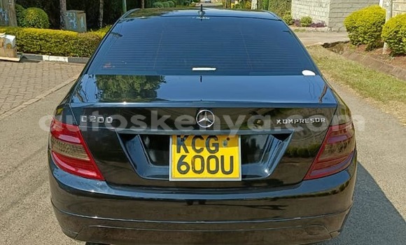 Nunua Ilio tumika Mercedes‒Benz C–Class Nyeusi Gari ndani ya Nairobi nchini Nairobi Nunua Ilio tumika Mercedes‒Benz C–Class Nyeusi Gari ndani ya Nairobi nchini Nairobi