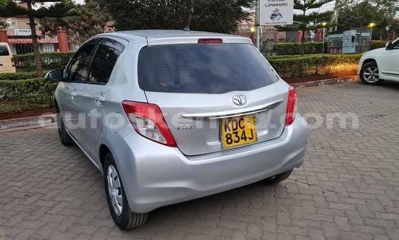 Oofamaa Toyota Vitz Silver Makiinaa iti Nairobi keessatti Nairobi keessatti Oofamaa Toyota Vitz Silver Makiinaa iti Nairobi keessatti Nairobi keessatti