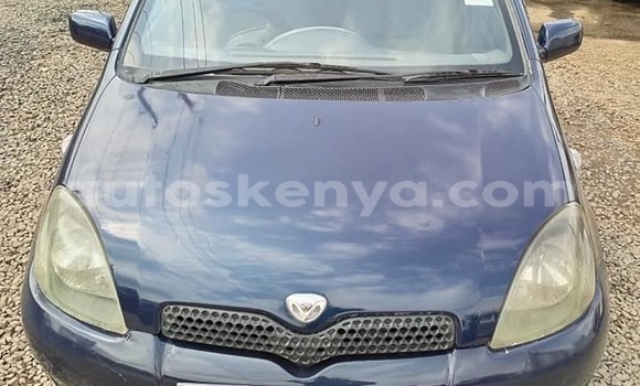 Nunua Ilio tumika Toyota Vitz Bluu Gari ndani ya Nairobi nchini Nairobi