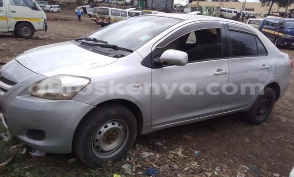 Oofamaa Toyota Belta Silver Makiinaa iti Nairobi keessatti Nairobi keessatti