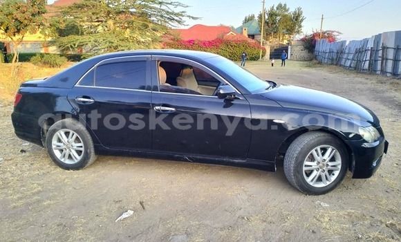 Oofamaa Toyota Mark X Black Makiinaa iti Nairobi keessatti Nairobi keessatti