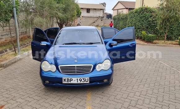 Buy Used Mercedes‒Benz C–Class Blue Car in Nairobi in Nairobi Buy Used Mercedes‒Benz C–Class Blue Car in Nairobi in Nairobi