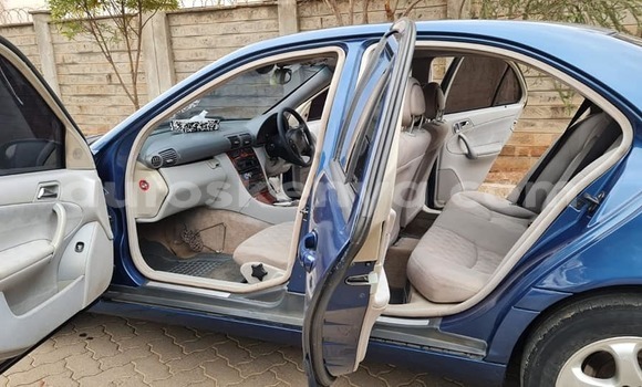 Buy Used Mercedes‒Benz C–Class Blue Car in Nairobi in Nairobi Buy Used Mercedes‒Benz C–Class Blue Car in Nairobi in Nairobi