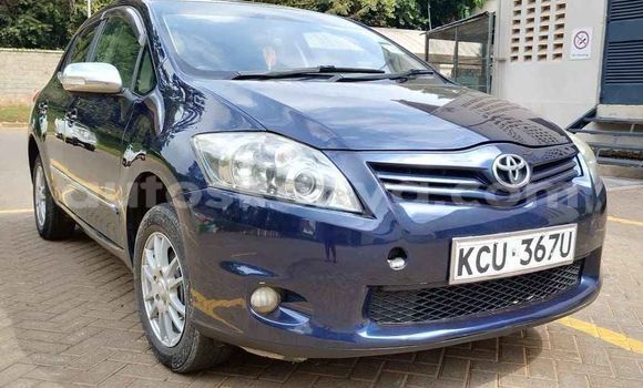 Oofamaa Toyota Auris Blue Makiinaa iti Nairobi keessatti Nairobi keessatti