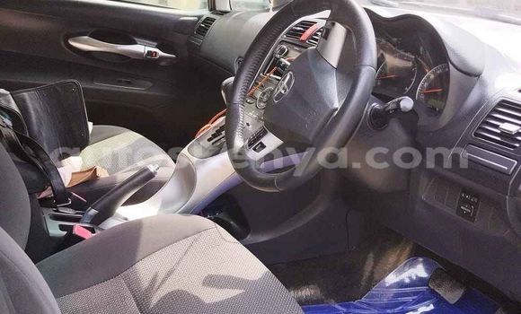 Nunua Ilio tumika Toyota Auris Bluu Gari ndani ya Nairobi nchini Nairobi Nunua Ilio tumika Toyota Auris Bluu Gari ndani ya Nairobi nchini Nairobi