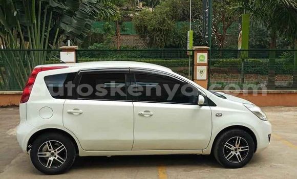 Nunua Ilio tumika Nissan Note Nyeupe Gari ndani ya Nairobi nchini Nairobi