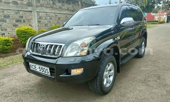 Oofamaa Toyota Land Cruiser Prado Black Makiinaa iti Nairobi keessatti Nairobi keessatti