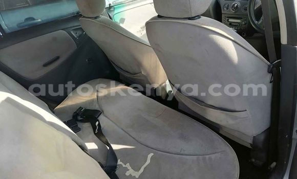 Nunua Ilio tumika Toyota Vitz Fedha Gari ndani ya Nairobi nchini Nairobi Nunua Ilio tumika Toyota Vitz Fedha Gari ndani ya Nairobi nchini Nairobi