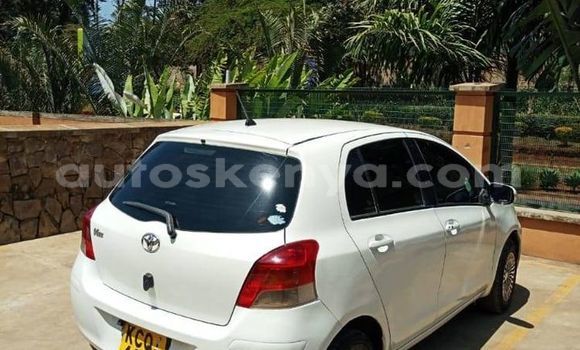 Nunua Ilio tumika Toyota Vitz Nyeupe Gari ndani ya Nairobi nchini Nairobi Nunua Ilio tumika Toyota Vitz Nyeupe Gari ndani ya Nairobi nchini Nairobi