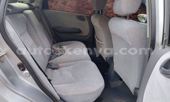 Nunua Ilio tumika Honda Fit Fedha Gari ndani ya Nairobi nchini Nairobi Nunua Ilio tumika Honda Fit Fedha Gari ndani ya Nairobi nchini Nairobi