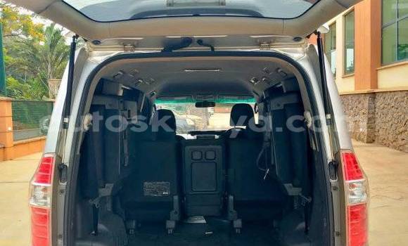 Nunua Ilio tumika Toyota Noah Fedha Gari ndani ya Nairobi nchini Nairobi Nunua Ilio tumika Toyota Noah Fedha Gari ndani ya Nairobi nchini Nairobi