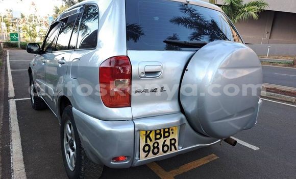 Nunua Ilio tumika Toyota RAV4 Fedha Gari ndani ya Nairobi nchini Nairobi Nunua Ilio tumika Toyota RAV4 Fedha Gari ndani ya Nairobi nchini Nairobi