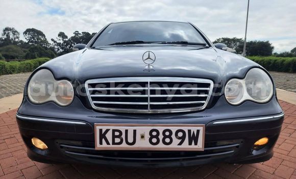 Nunua Ilio tumika Mercedes‒Benz C–Class Nyeusi Gari ndani ya Nairobi nchini Nairobi Nunua Ilio tumika Mercedes‒Benz C–Class Nyeusi Gari ndani ya Nairobi nchini Nairobi