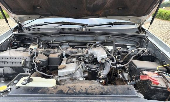Nunua Ilio tumika Toyota Land Cruiser Prado Fedha Gari ndani ya Nairobi nchini Nairobi Nunua Ilio tumika Toyota Land Cruiser Prado Fedha Gari ndani ya Nairobi nchini Nairobi
