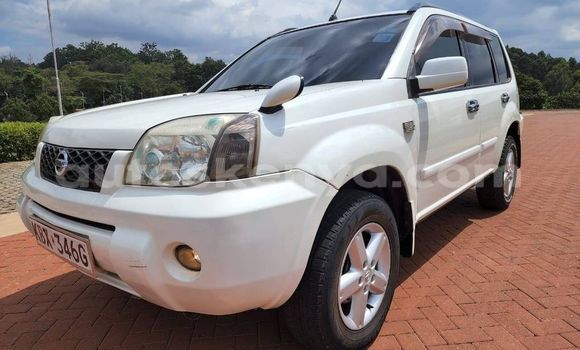 Nunua Ilio tumika Nissan X–Trail Nyeupe Gari ndani ya Nairobi nchini Nairobi Nunua Ilio tumika Nissan X–Trail Nyeupe Gari ndani ya Nairobi nchini Nairobi