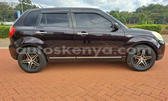 Oofamaa Mazda Verisa Black Makiinaa iti Nairobi keessatti Nairobi keessatti