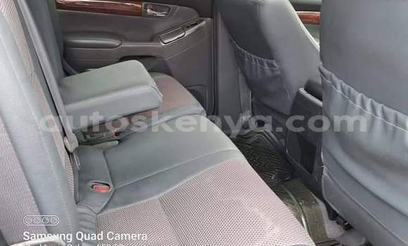 Oofamaa Toyota Land Cruiser Prado Silver Makiinaa iti Nairobi keessatti Nairobi keessatti Oofamaa Toyota Land Cruiser Prado Silver Makiinaa iti Nairobi keessatti Nairobi keessatti