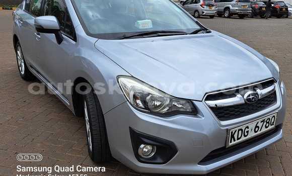 Oofamaa Subaru Impreza Silver Makiinaa iti Nairobi keessatti Nairobi keessatti