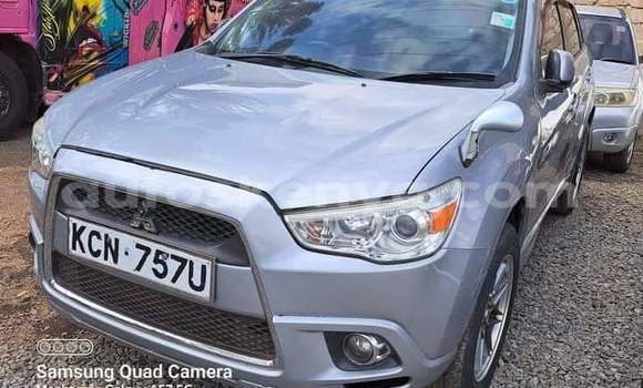 Oofamaa Mitsubishi RVR Silver Makiinaa iti Nairobi keessatti Nairobi keessatti