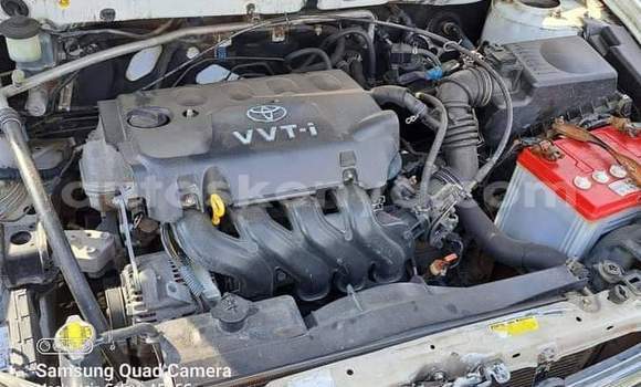 Oofamaa Toyota Corolla White Makiinaa iti Nairobi keessatti Nairobi keessatti Oofamaa Toyota Corolla White Makiinaa iti Nairobi keessatti Nairobi keessatti