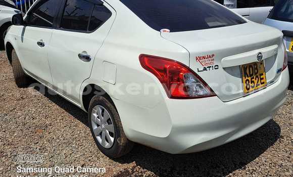 Oofamaa Nissan tiida White Makiinaa iti Nairobi keessatti Nairobi keessatti Oofamaa Nissan tiida White Makiinaa iti Nairobi keessatti Nairobi keessatti