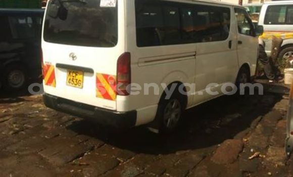 Oofamaa Toyota Hiace White Makiinaa iti Nairobi keessatti Nairobi keessatti Oofamaa Toyota Hiace White Makiinaa iti Nairobi keessatti Nairobi keessatti