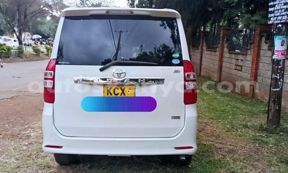 Buy Used Toyota Noah White Car in Nairobi in Nairobi Buy Used Toyota Noah White Car in Nairobi in Nairobi