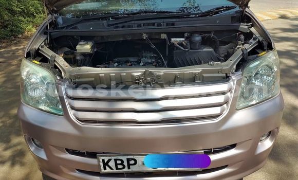 Oofamaa Toyota Noah Brown Makiinaa iti Nairobi keessatti Nairobi keessatti Oofamaa Toyota Noah Brown Makiinaa iti Nairobi keessatti Nairobi keessatti