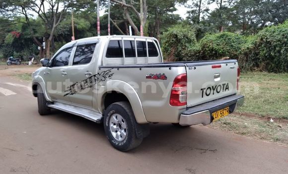 Buy Used Toyota Hilux Silver Car in Nairobi in Nairobi Buy Used Toyota Hilux Silver Car in Nairobi in Nairobi